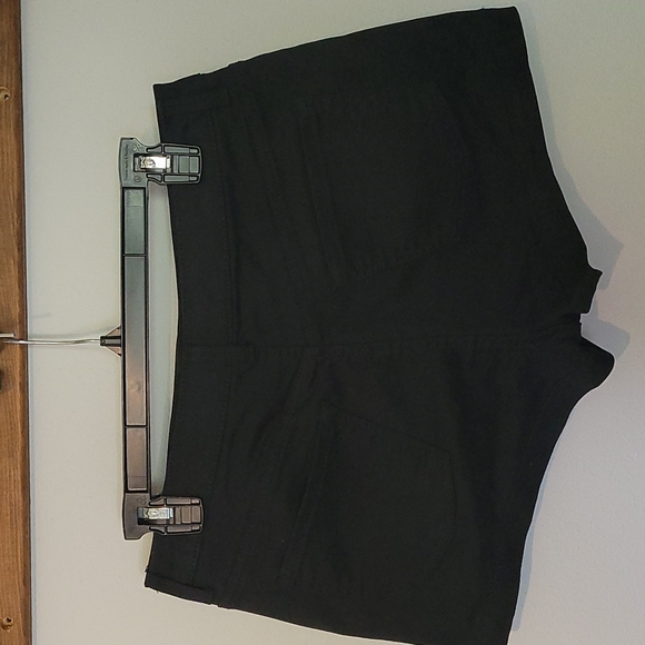 SO Brand Shorts - Picture 1 of 4